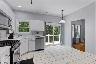 21 Cambridge Ct, Montgomery Township, NJ 08540 - Photo 9