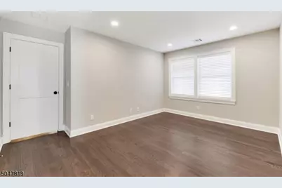 22 Lathrop Ave, Unit #A, Madison, NJ 07940 - Photo 9