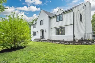 6 Lauri Dr, Florham Park, NJ 07932 - Photo 3