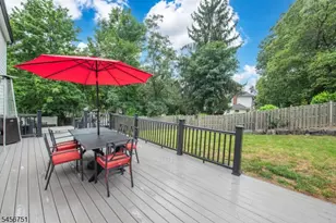6 Lauri Dr, Florham Park, NJ 07932 - Photo 37