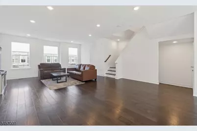 6 Coogan Ct, Morris Plains, NJ 07950 - Photo 11