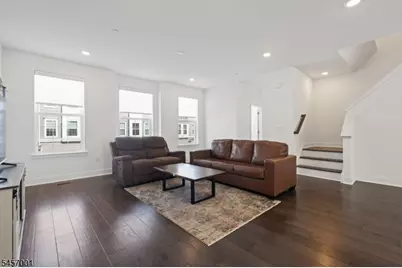 6 Coogan Ct, Morris Plains, NJ 07950 - Photo 13