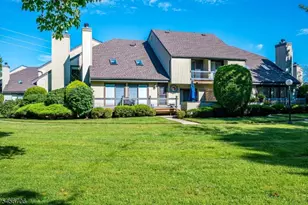 39 Sherborne St, Franklin Township, NJ 08873 - Photo 1