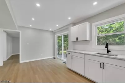 6 Mitchell Rd, Parsippany, NJ 07054 - Photo 17