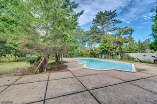 6 Mitchell Rd, Parsippany, NJ 07054 - Photo 5