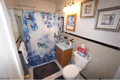 22 Lowell St, Woodbridge Township, NJ 08830 - Photo 15