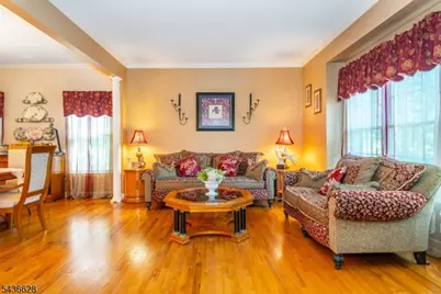 5 Kingston Ct, Jefferson Township, NJ 07438 - Photo 7