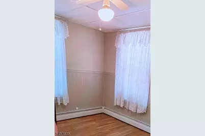 306 Aurora St, Lopatcong Township, NJ 08865 - Photo 9