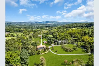 1 Spring Hill Rd, Franklin Township, NJ 08801 - Photo 7