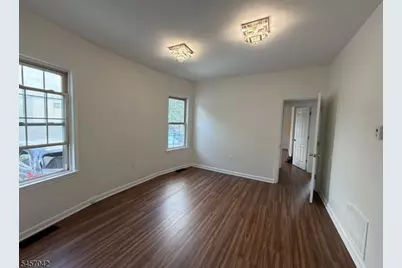 386 Washington St, Orange, NJ 07050 - Photo 5
