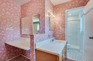 36 Foxwood Dr, Franklin Township, NJ 08873 - Photo 13