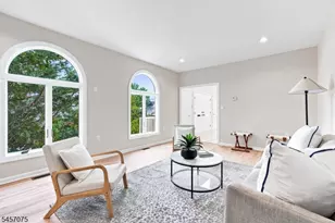 907 Colonia Rd, Elizabeth, NJ 07208 - Photo 9