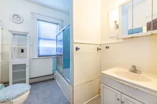 985-987 E 23rd St, Paterson, NJ 07513 - Photo 21
