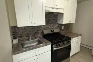1066 William St, Elizabeth, NJ 07201 - Photo 1