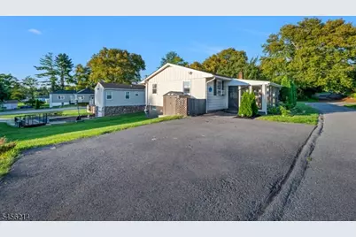 97 Bliss Blvd, Pohatcong Township, NJ 08865 - Photo 5