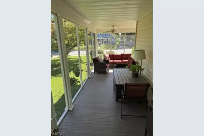 21 Eyland Ave, Roxbury Township, NJ 07876 - Photo 5