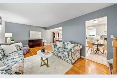 33 Waling Dr, Wayne, NJ 07470 - Photo 9