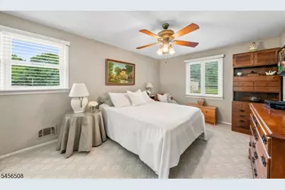 33 Waling Dr, Wayne, NJ 07470 - Photo 21
