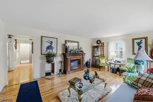 98 Baldwin Pl, Bloomfield, NJ 07003 - Photo 9