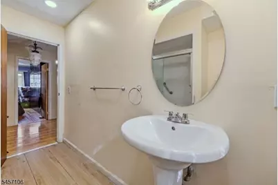 98 Baldwin Pl #2, Bloomfield, NJ 07003 - Photo 17