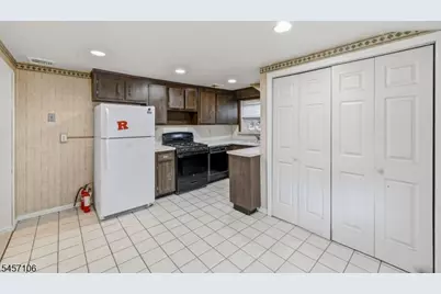 98 Baldwin Pl #2, Bloomfield, NJ 07003 - Photo 29