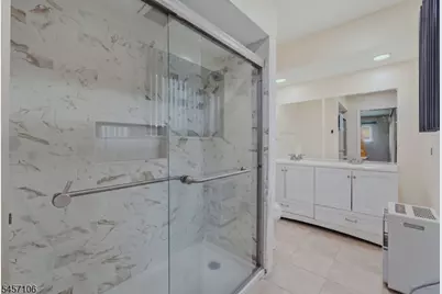 98 Baldwin Pl #2, Bloomfield Twp., NJ 07003 - Photo 21