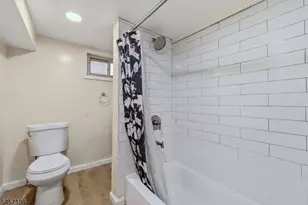 98 Baldwin Pl, Bloomfield, NJ 07003 - Photo 47