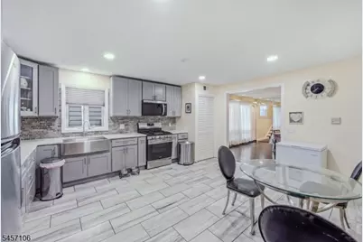98 Baldwin Pl #2, Bloomfield Twp., NJ 07003 - Photo 27