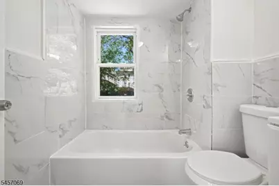 299 Smith St, Newark, NJ 07106 - Photo 35