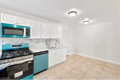299 Smith St, Newark, NJ 07106 - Photo 17