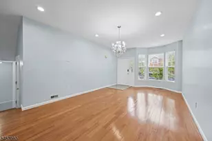 20 Gordon Cir, Parsippany, NJ 07054 - Photo 3