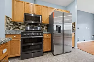 20 Gordon Cir, Parsippany, NJ 07054 - Photo 7