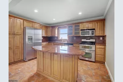 1091 Alfieri Ct, Union Township, NJ 07083 - Photo 25