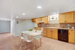 1091 Alfieri Ct, Union Township, NJ 07083 - Photo 37