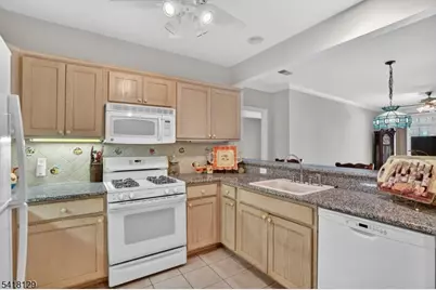 2205 Clinton Ln #2205, Rockaway Township, NJ 07866 - Photo 3