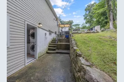 51 Roosevelt Trl, Hopatcong, NJ 07843 - Photo 31