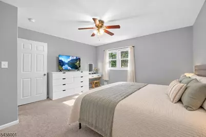 51 Roosevelt Trl, Hopatcong, NJ 07843 - Photo 13
