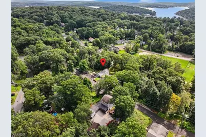 51 Roosevelt Trl, Hopatcong, NJ 07843 - Photo 35