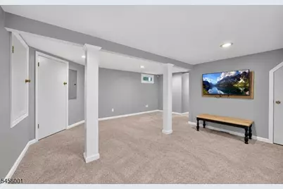 51 Roosevelt Trl, Hopatcong, NJ 07843 - Photo 21