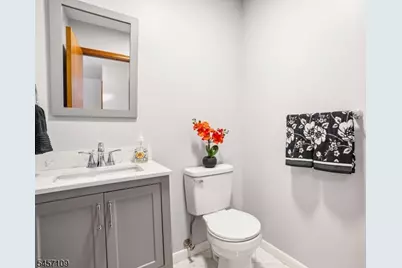 9 Ross Rd, Byram Township, NJ 07874 - Photo 5