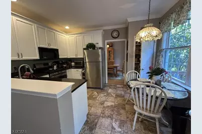85 Arrowgate Dr, Randolph Township, NJ 07869 - Photo 3