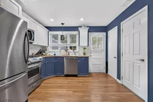 870 Crescent Dr, Rahway, NJ 07065 - Photo 13