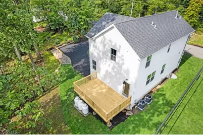 37 Madison Trl, Hopatcong, NJ 07843 - Photo 29