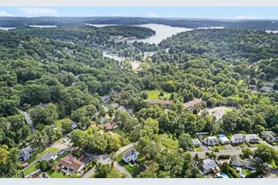 37 Madison Trl, Hopatcong, NJ 07843 - Photo 31