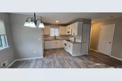 910 Reed Ct, Raritan Township, NJ 08822 - Photo 13