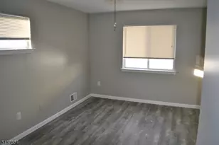 910 Reed Ct, Raritan Township, NJ 08822 - Photo 15