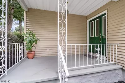 130 Vreeland Ave, Bloomingdale, NJ 07403 - Photo 3