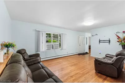 130 Vreeland Ave, Bloomingdale, NJ 07403 - Photo 5