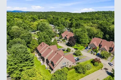 5C New Bedford Rd, West Milford, NJ 07480 - Photo 35