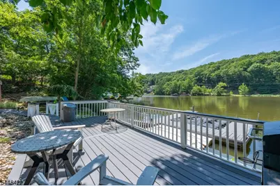 38 Oneida Ave, Hopatcong, NJ 07843 - Photo 5